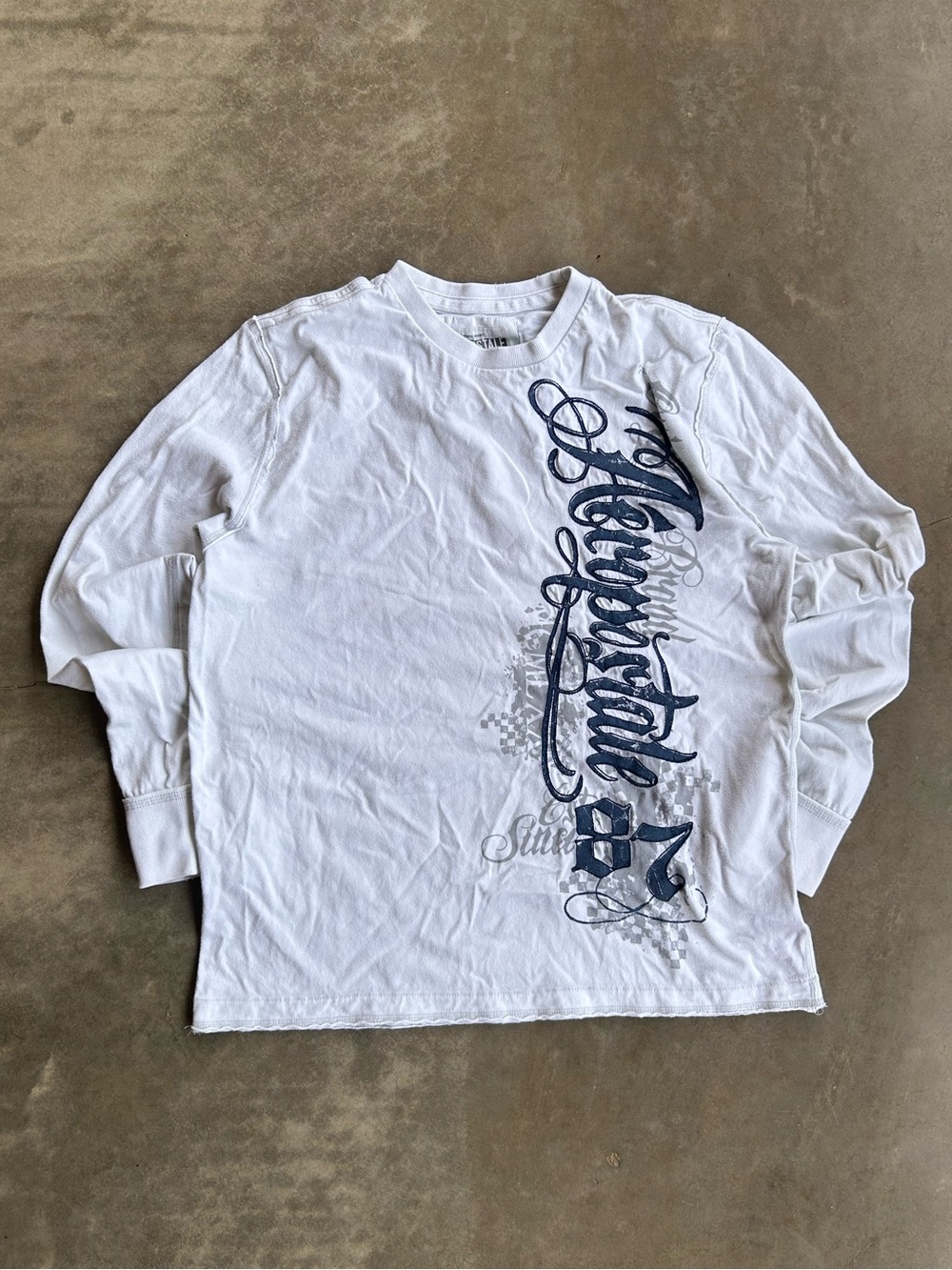 Aeropostale White Long Sleeve Tee with Navy Graphic